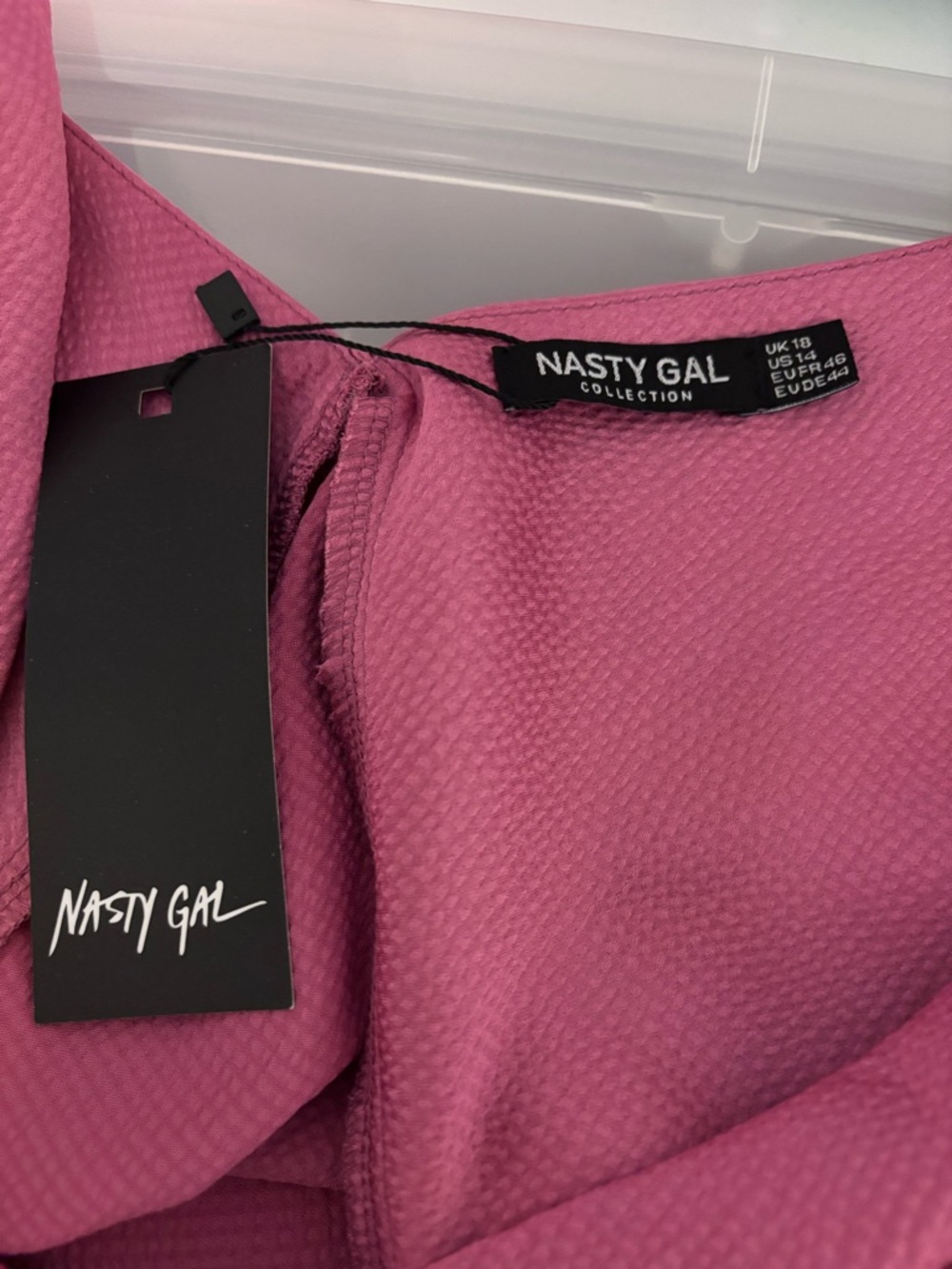 Nasty Gal Sleeveless V-Neck Satin Ruched Bust Mini Dress in Pink Sz 14 NWT - Picture 7 of 7